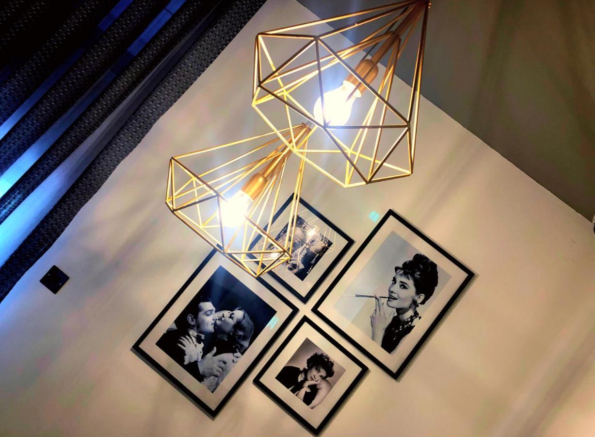 Cinematique Otel Mosta Dış mekan fotoğraf