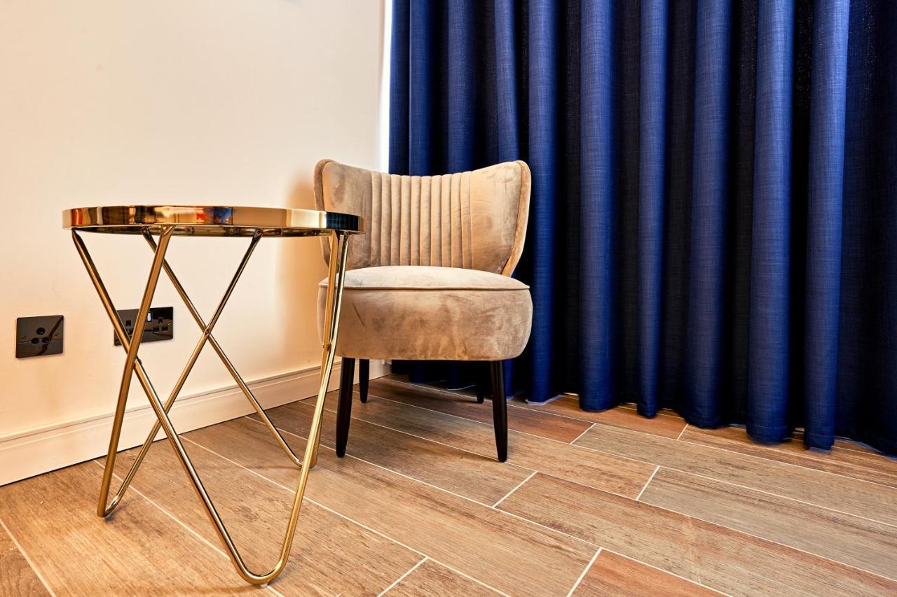 Cinematique Otel Mosta Dış mekan fotoğraf