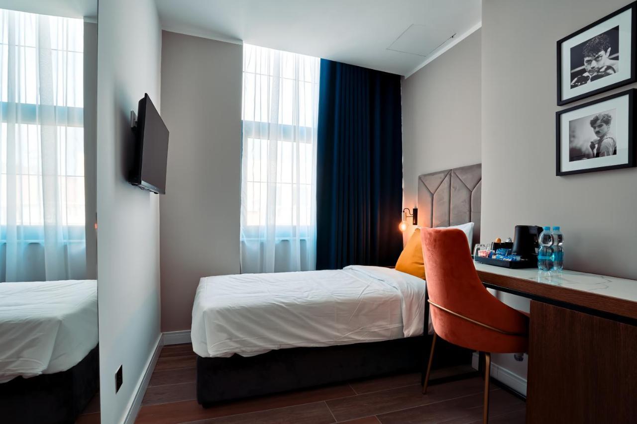 Cinematique Otel Mosta Dış mekan fotoğraf