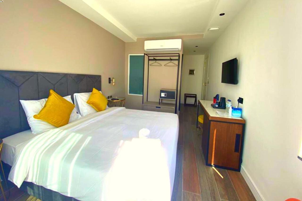 Cinematique Otel Mosta Dış mekan fotoğraf