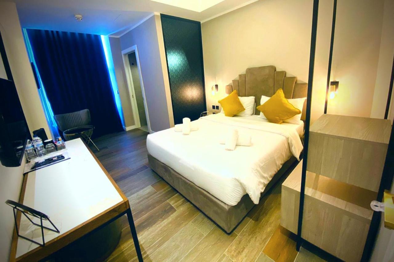 Cinematique Otel Mosta Dış mekan fotoğraf